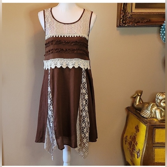 New Large  A’reve Dress in Brown w/ Cream Crochet & Lace - Picture 7 of 13